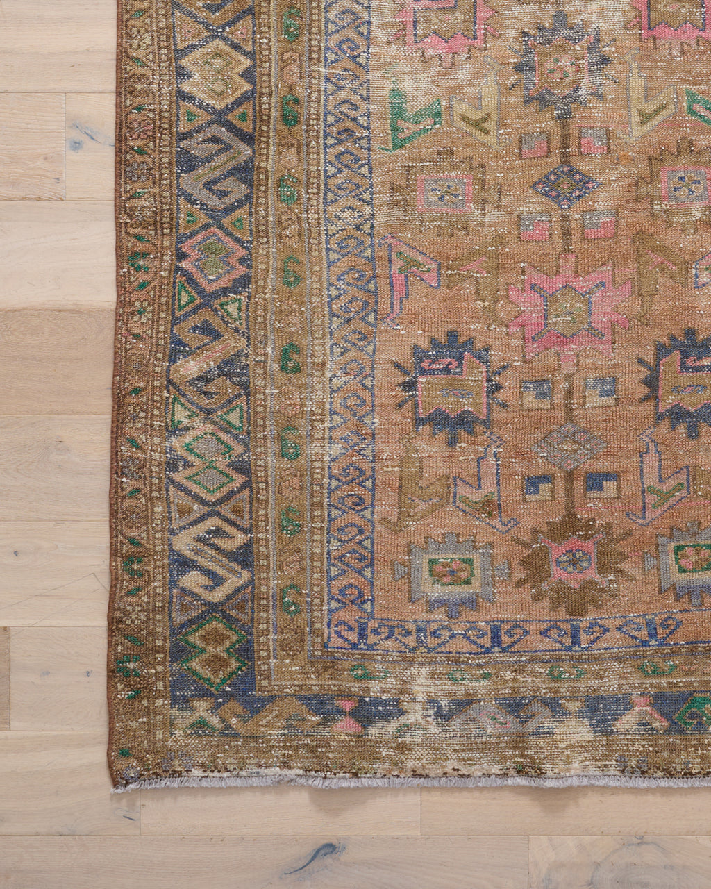 KENT (4 X 7) The Vintage Rug Shop