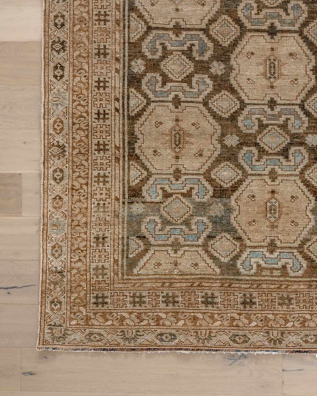AMITY (4 X 7) – The Vintage Rug Shop