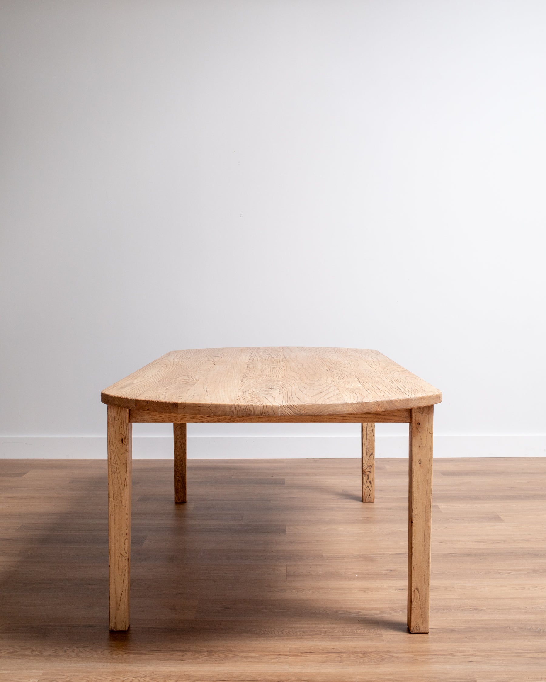 Kenwood Oval Dining Table – The Vintage Rug Shop