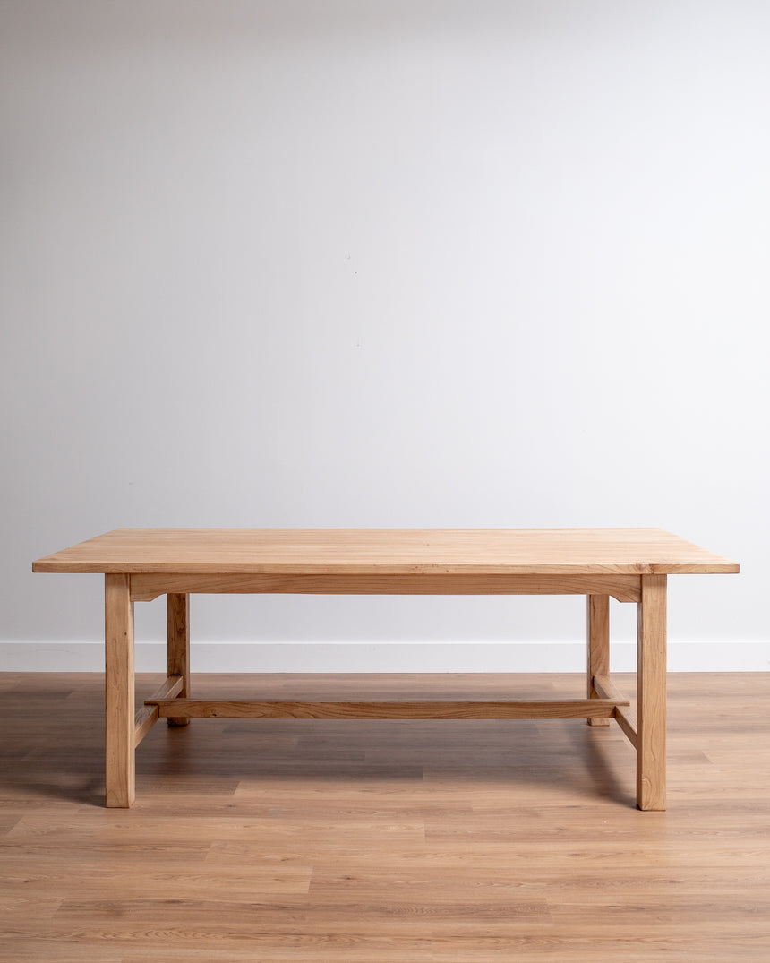 Kenwood Oval Dining Table – The Vintage Rug Shop