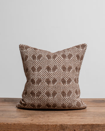 Nette Pillow I