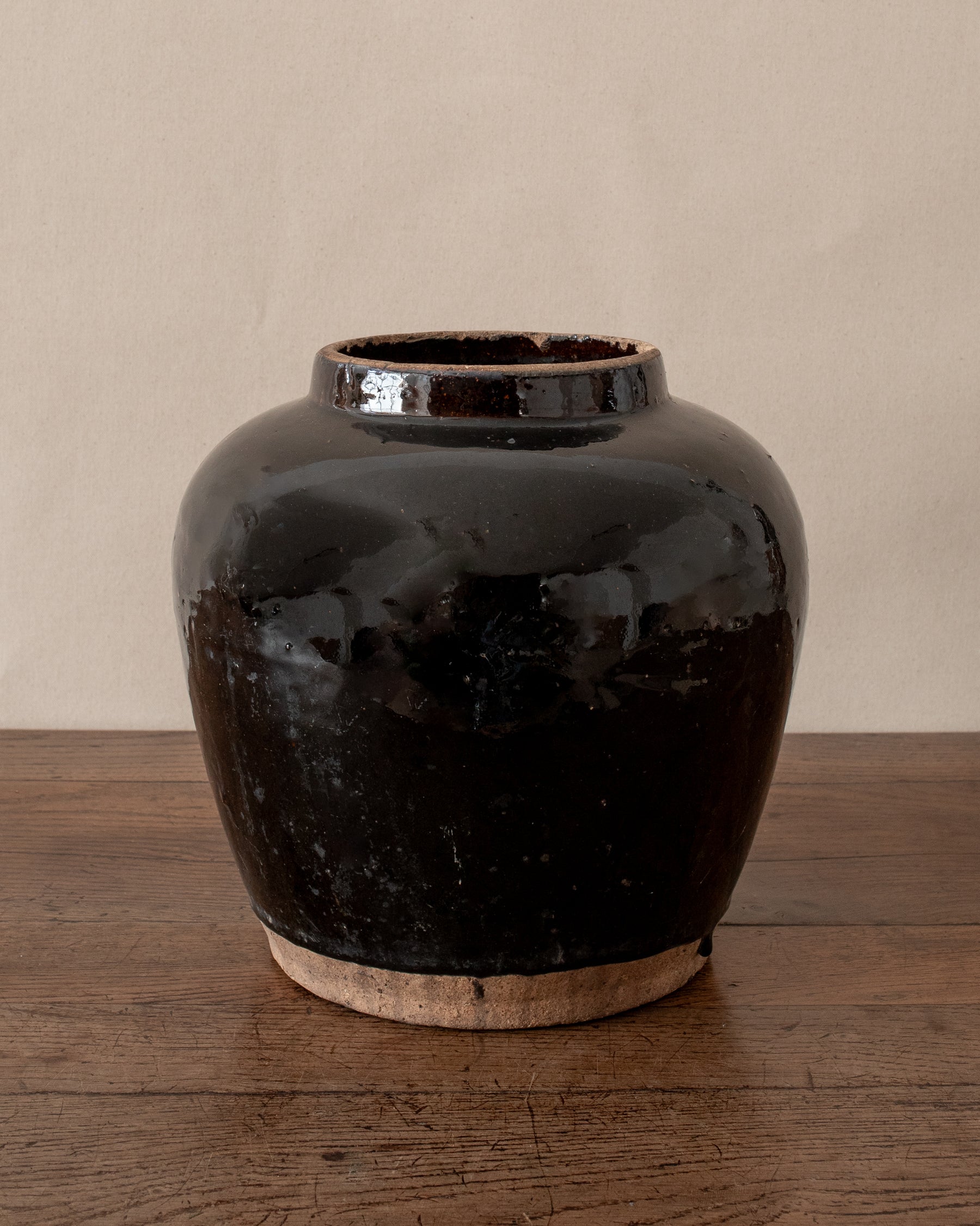 Retro Glossy store Black Chubby Vase