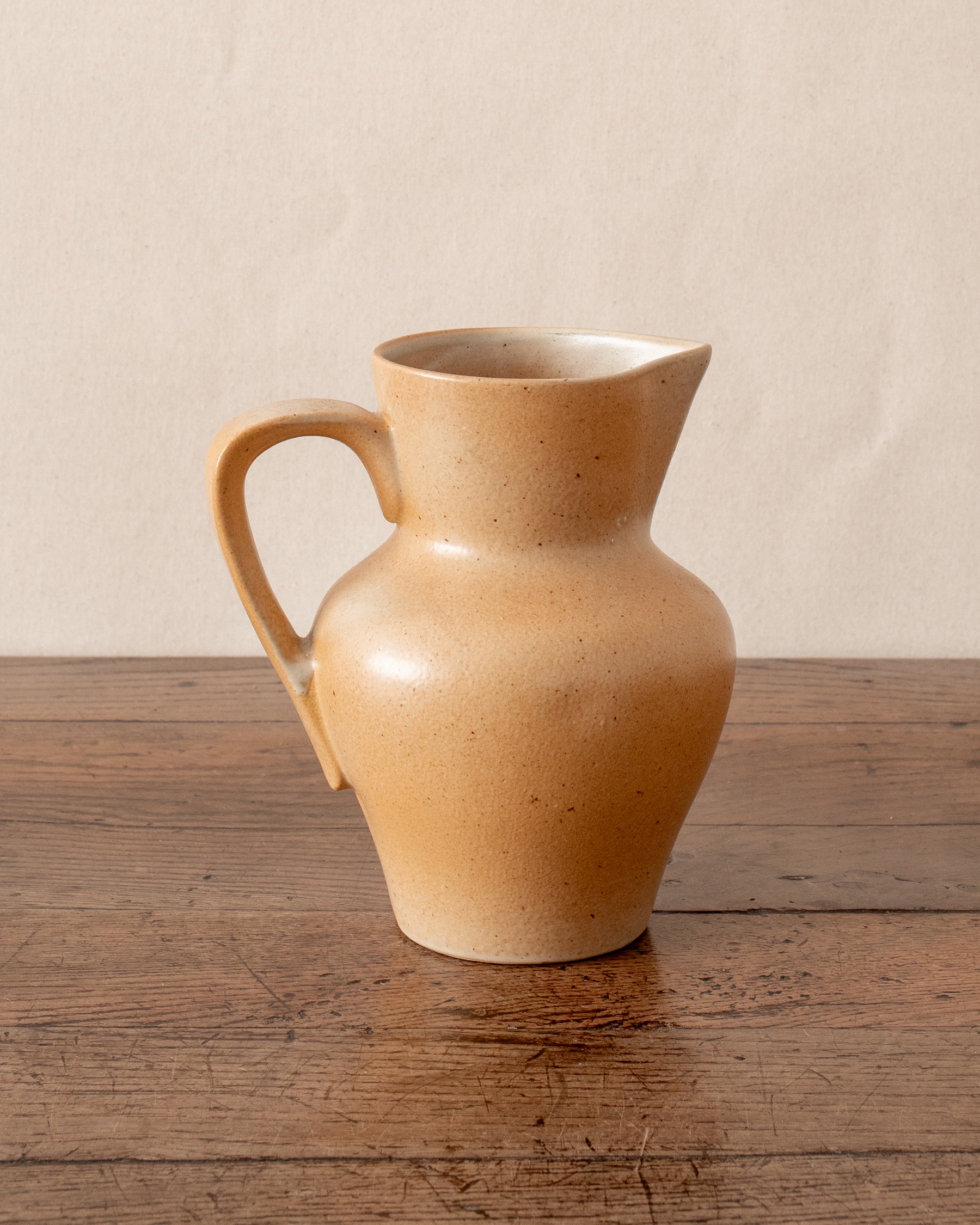 Pottery 2024 pitcher vintage