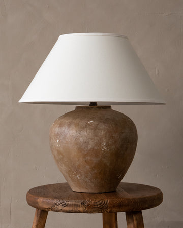 ASHBURY TABLE LAMP