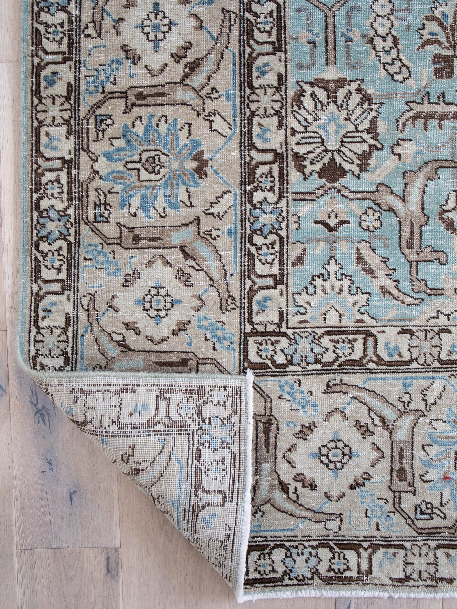 ZAMIRA (9 x 13) – The Vintage Rug Shop